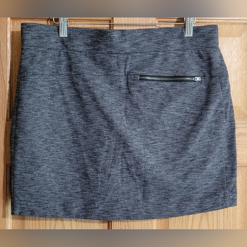 Athleta Skort - Picture 2 of 7